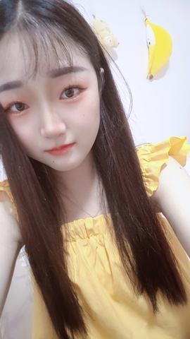 草莓甜甜甜。。。的图片