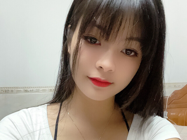 小莲🍀海报