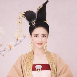 戰神大元帥黎歌主播照片
