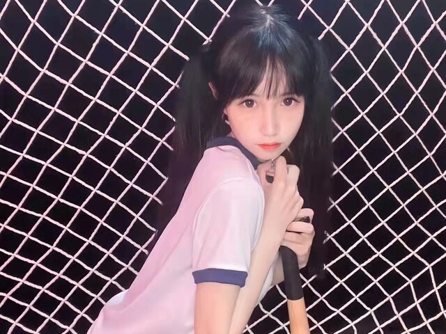 Shy嘚嘚海报
