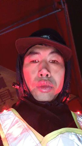 越越哥哥🍥主播照片