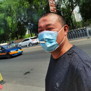 自在哥的爷爷头像