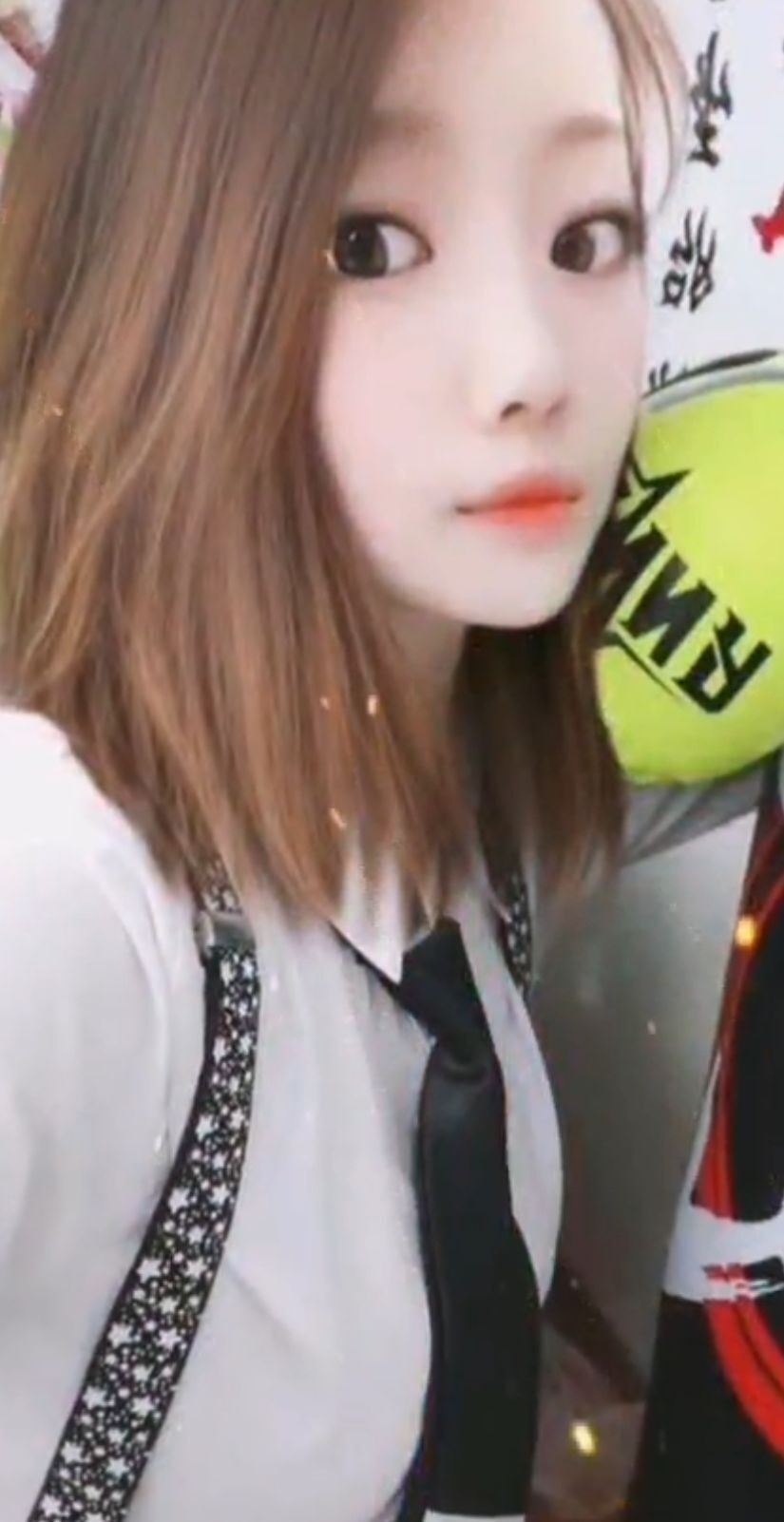 丑小鸭💞愿有一束光的图片
