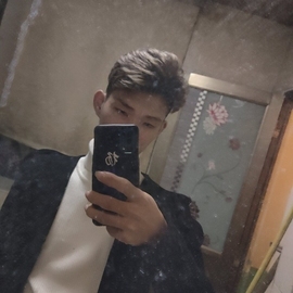 大胡子叔叔🍼主播照片