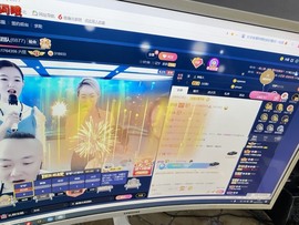 我是隐身娃主播照片