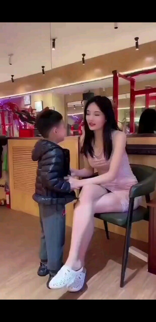 /大笑