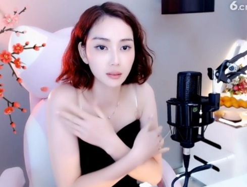 昵称！违规！的主播照片