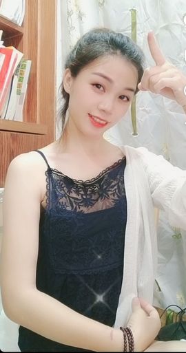 现实✔差距主播照片