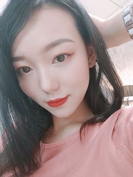 天鹅飞远了主播照片