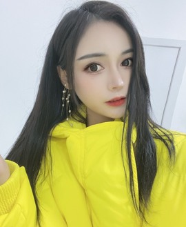 娜塔莎退主播照片