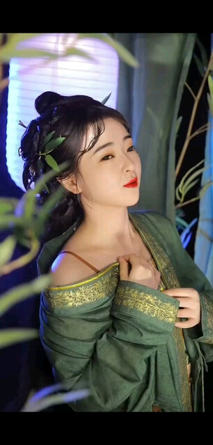 (●—●)