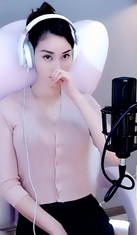 水母好美主播照片