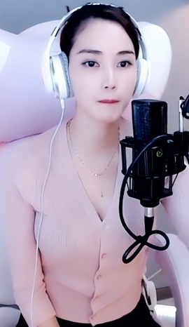 水母好美主播照片