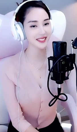 水母好美主播照片