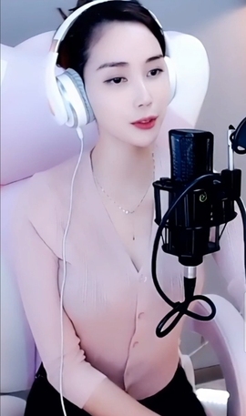 水母好美主播照片