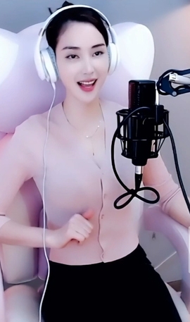 水母好美主播照片