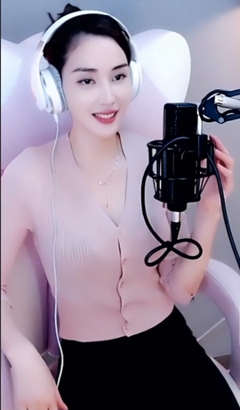 水母好美主播照片