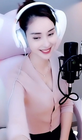 水母好美主播照片