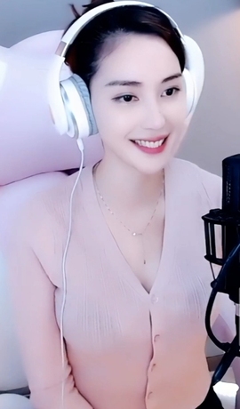 水母好美主播照片