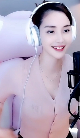 水母好美主播照片