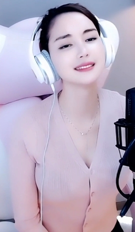 水母好美主播照片
