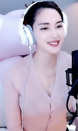 水母好美主播照片