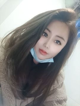 梨莎挺住啊主播照片
