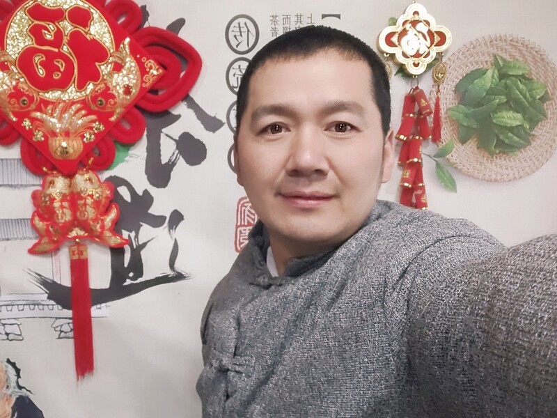 憨憨捡的主播海报