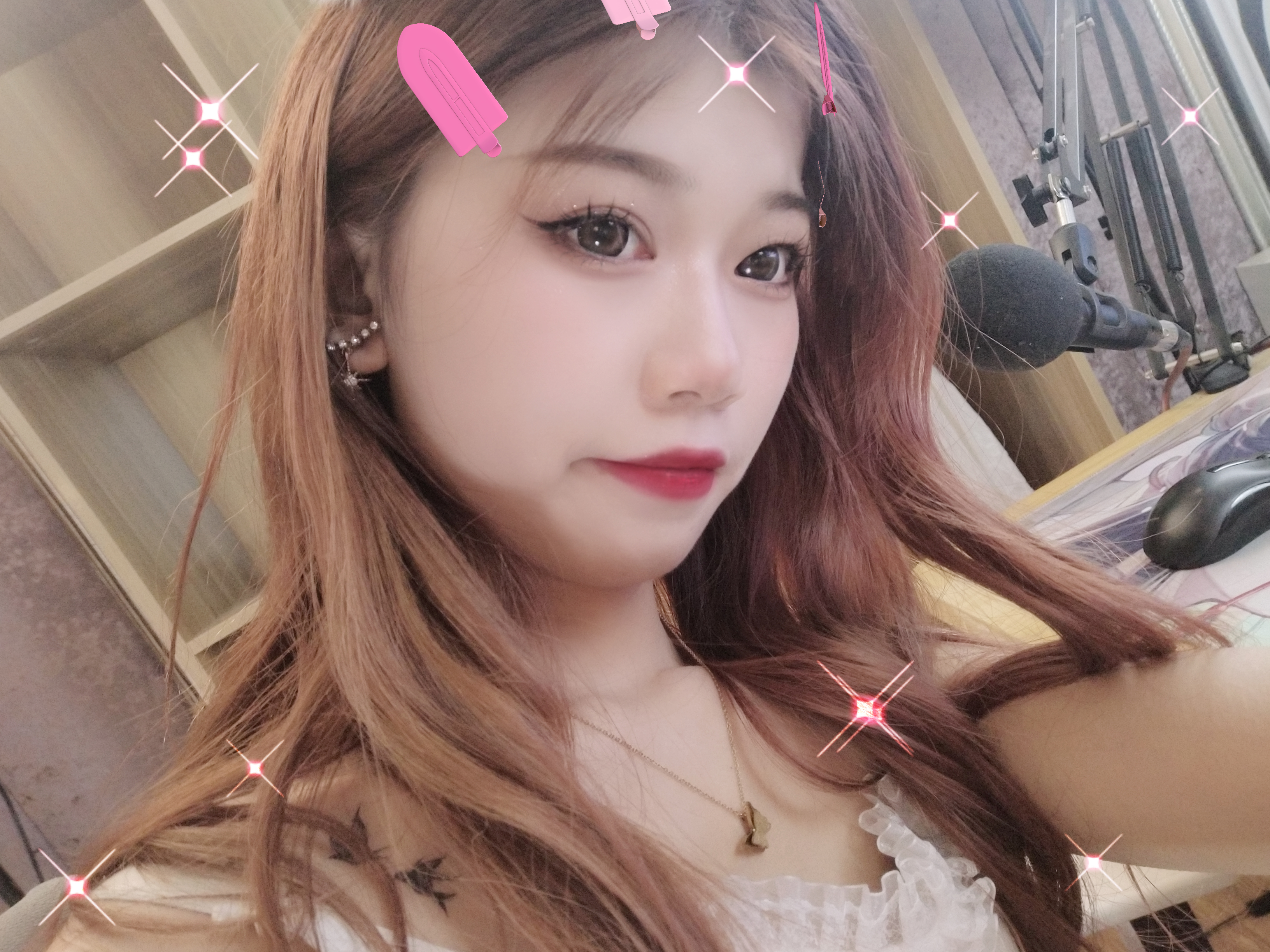 抱抱小君的主播照片