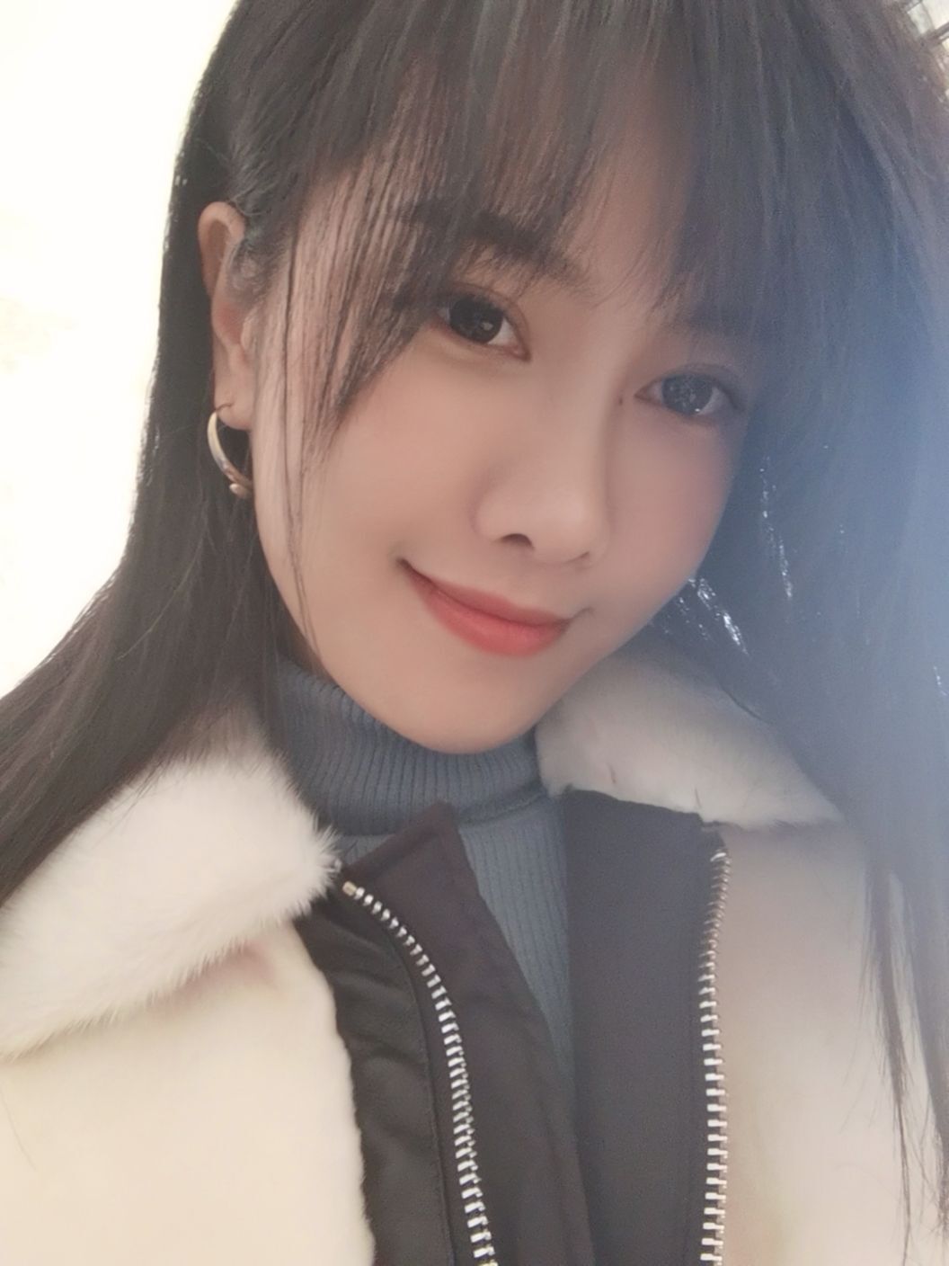 嘉瀚♬苏静好♬唱歌的图片