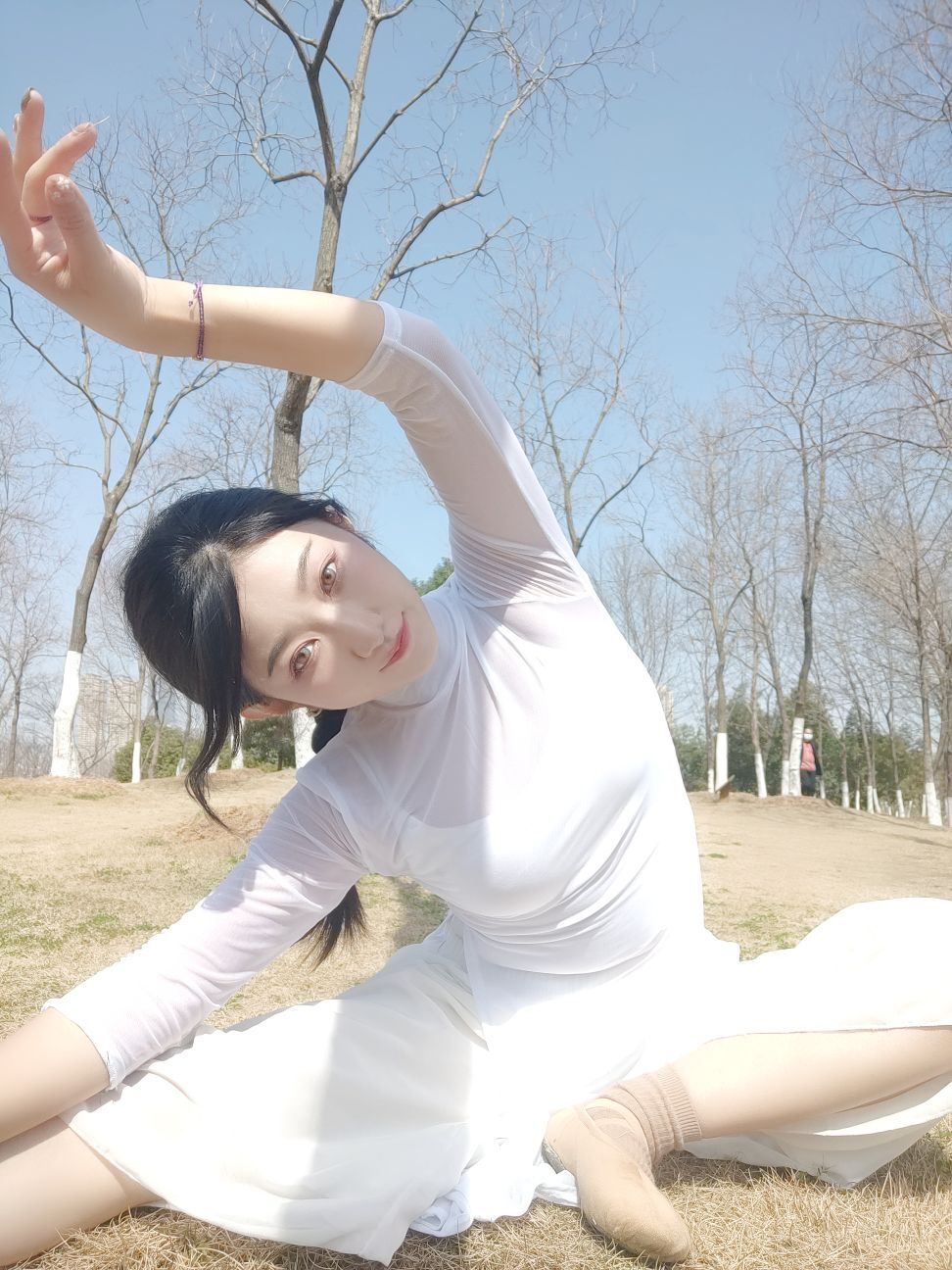 新人小景甜清舞求守护的主播照片