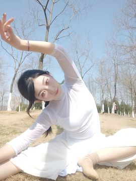 新人小景甜清舞求守护主播照片