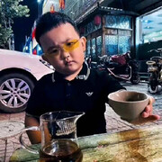 社会小孩喝茶