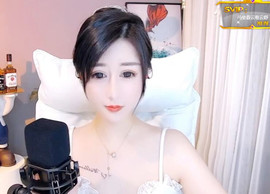 曼曼🌙暂停直播主播照片