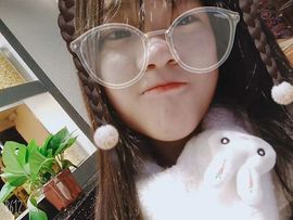 ღ甜妹吃什么ya.主播照片