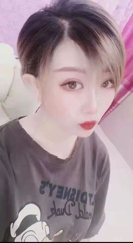喵喵大宝贝主播照片