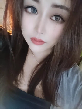 梨莎挺住啊主播照片