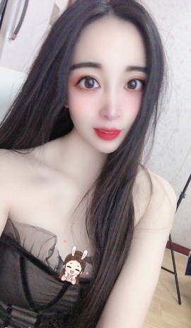 小玲宝🧸安静唱歌主播照片