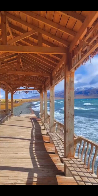 不必太长扬。是花自然