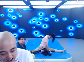 崤菡御道主播照片