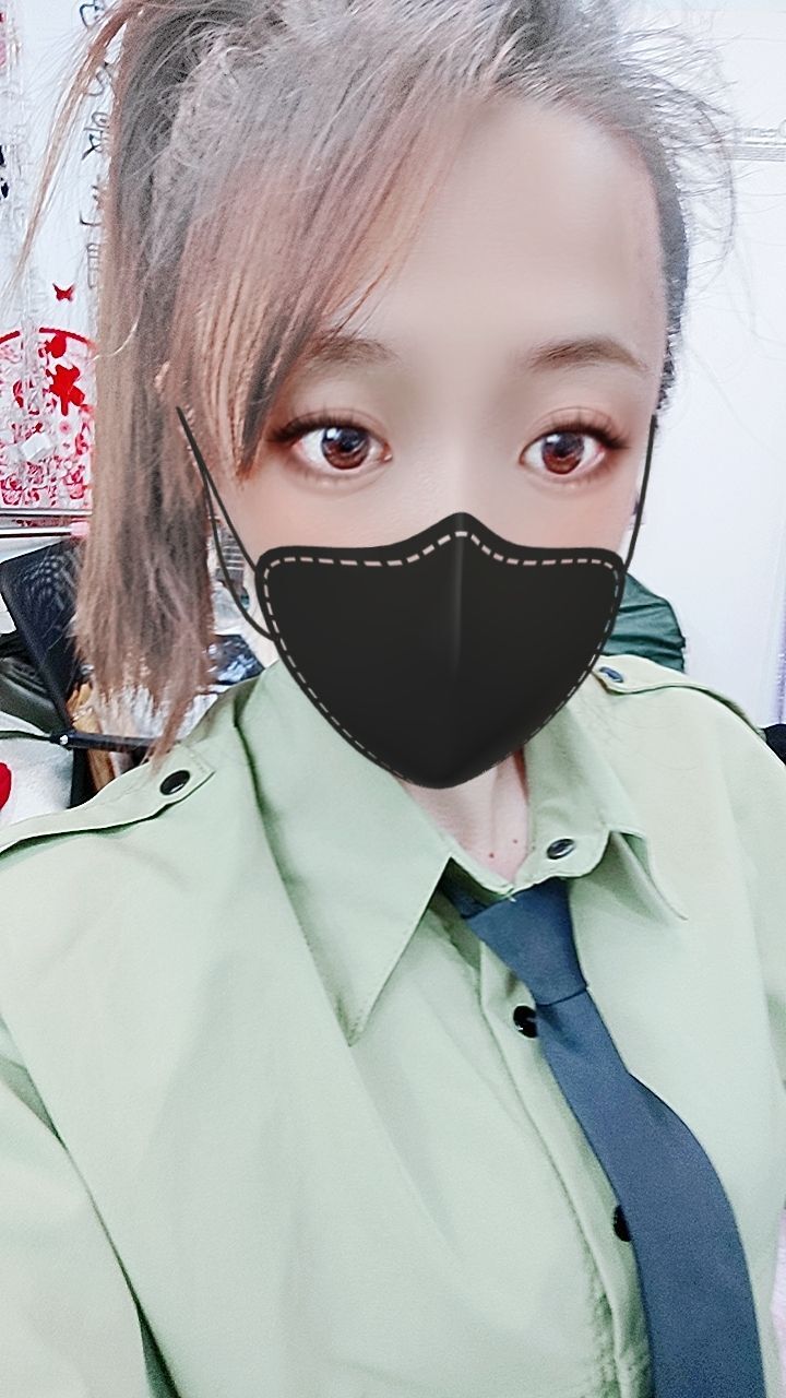 丑小鸭💞愿有一束光的图片