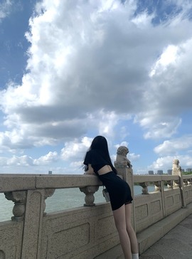 于小鱼爱唱歌~主播照片