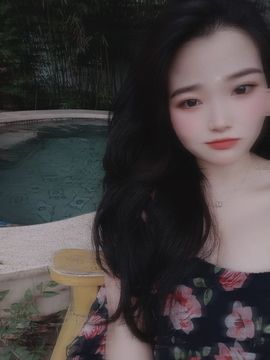 回忆中拥抱🤗主播照片