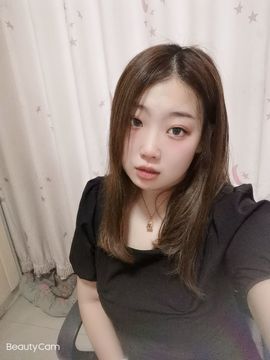 小吖頭🌸开心果主播照片