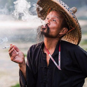 老头看妞🤒🤒🤒