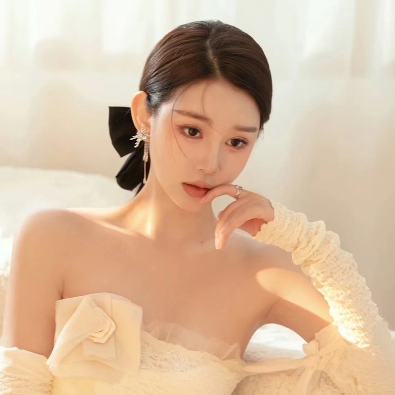 ₯小妮妮的主播海报