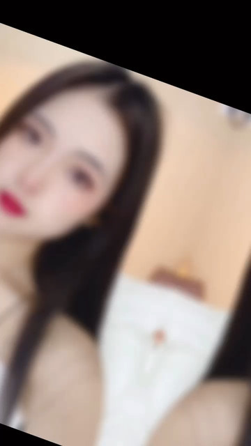 人来人往🥰“山高路远