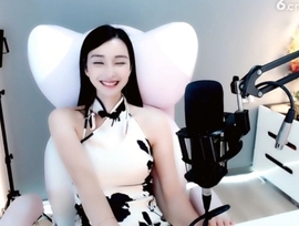 水母好美主播照片