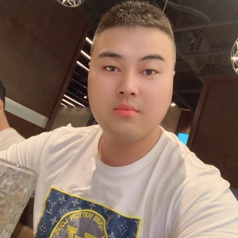 向31的主播海报