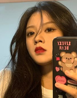 M.倾城主播照片